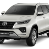 Fortuner 2 7at 4x4 Mau Trang Ngoc Trai